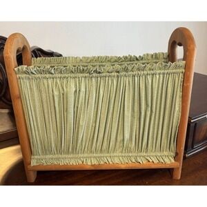 Vintage Wood Country Style Magazine Holder - Green Mixed Pattern Design Heart